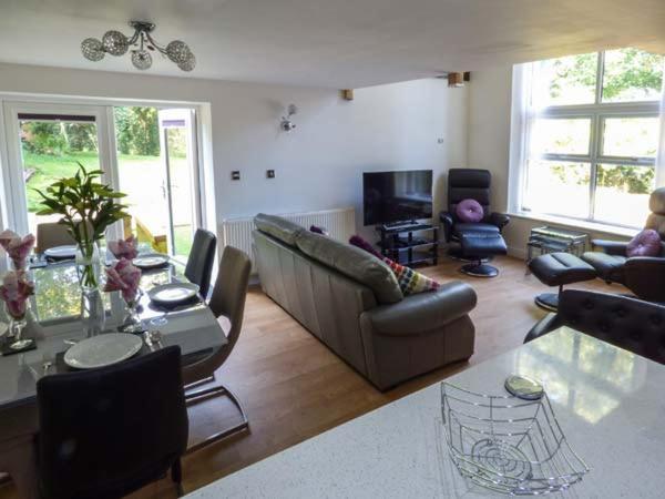 Dunsdale Lodge Frodsham Bagian luar foto