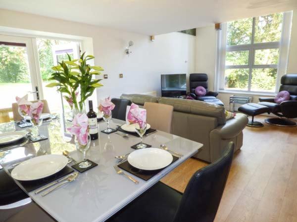 Dunsdale Lodge Frodsham Bagian luar foto